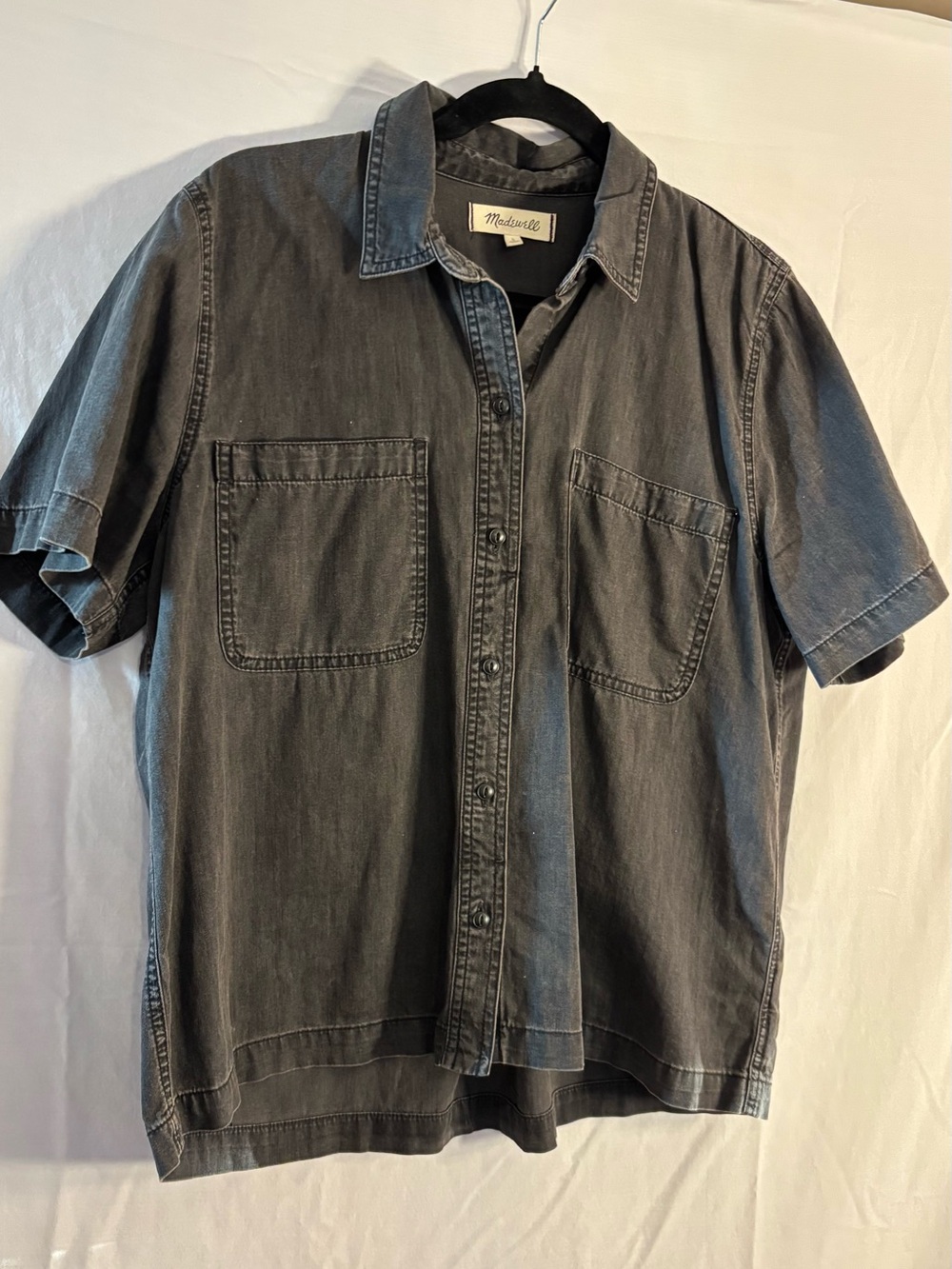 Madewell Short-Sleeve Button-Down Shirt in Washed Black